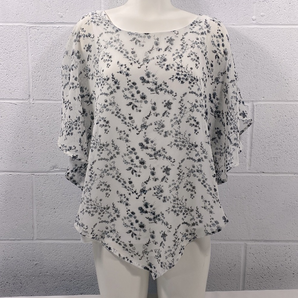 Lily Morgan stretchy white top with floral batwing sheer overlay​​​​​​​​​​